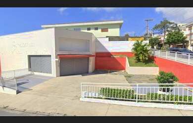 Imagem: O depósito possui 5 Vagas na garagem, 550m² de Área e Imóvel