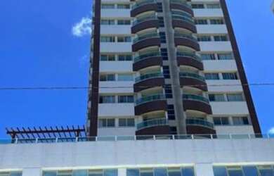 Imagem: O apartamento possui 1 Dormitório, 1 Banheiro, 1 Vaga na garagem