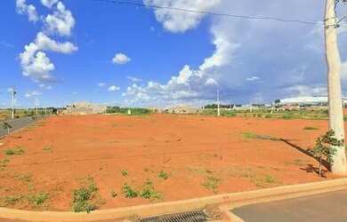 Imagem 2: Terreno para alugar, 825 m² por R$ 5.000,00/mês - Novo Mundo - Uberlândia/MG