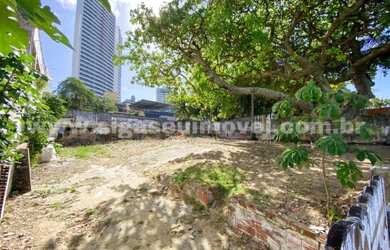 Imagem: O terreno possui 680m² de Área e está localizado em Ponta