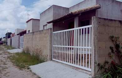 Imagem 1: Vendo um terreno de 2000 metros quadrados com 8 casas