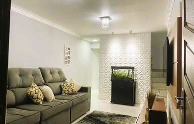 Imagem: A casa possui 2 Dormitórios, 2 Banheiros, 1 Vaga na garagem