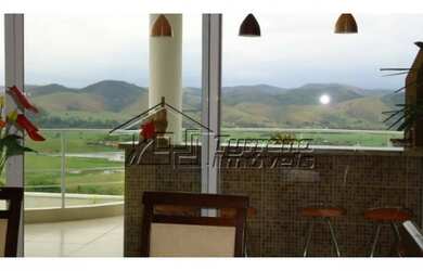 Imagem: A casa em condomínio possui 3 Dormitórios, 5 Banheiros, 4