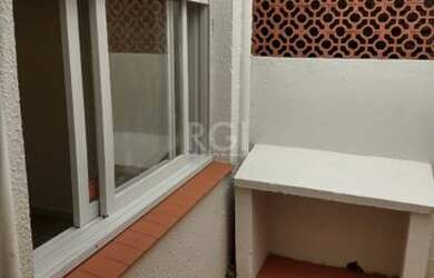 Imagem: O apartamento possui 2 Dormitórios, 1 Banheiro, 69m² de Área