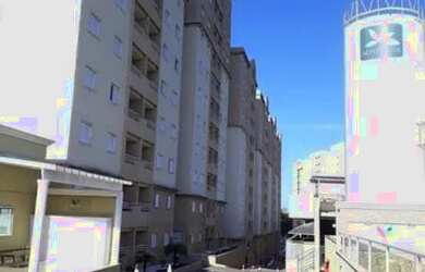 Imagem: O apartamento possui 2 Dormitórios, 1 Banheiro, 2 Vagas na