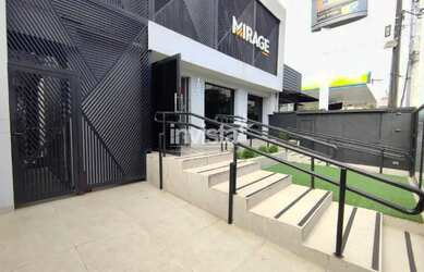 Imagem: A casa possui 3 Dormitórios, 5 Banheiros, 1 Vaga na garagem