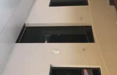 Imagem: A casa possui 1 Dormitório, 1 Banheiro, 1 Vaga na garagem e