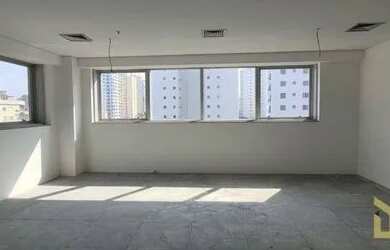 Imagem: O depósito possui 4 Vagas na garagem, 100m² de Área e está