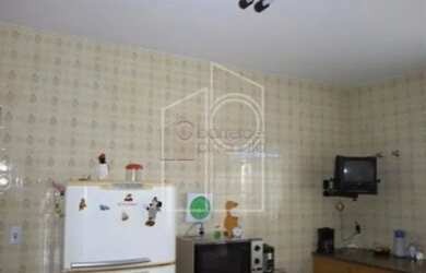 Imagem 5: Casa Padrão em Jundiaí. 370m² de Área, 5 Vagas na garageme2 Dormitórios