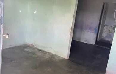 Imagem 2: Alugasse casa 300. 