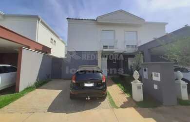 Imagem: A casa em condomínio possui 3 Dormitórios, 3 Banheiros, 2