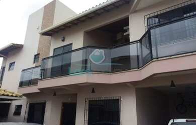 Imagem: A casa possui 4 Dormitórios, 4 Banheiros, 3 Vagas na garagem