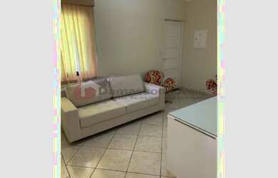 Imagem: O apartamento possui 2 Dormitórios, 1 Banheiro, 2 Vagas na