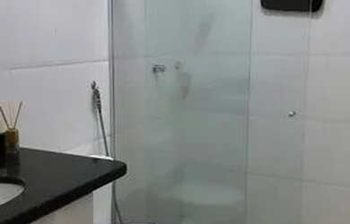 Imagem: A casa em condomínio possui 2 Dormitórios, 2 Banheiros, 2