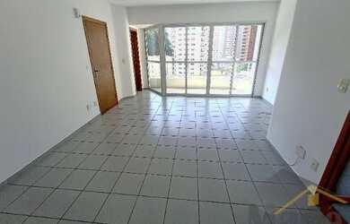 Imagem: O apartamento possui 3 Dormitórios, 1 Banheiro, 1 Vaga na garagem