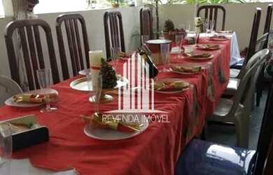 Imagem 9: Casa espaçosa com 3 quartos e 3 vagas na Rua Santo Antônio da Platina