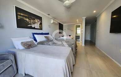 Imagem: A casa em condomínio possui 4 Dormitórios, 5 Banheiros, 2