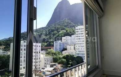 Imagem: O apartamento possui 2 Dormitórios, 4 Banheiros, 1 Vaga na