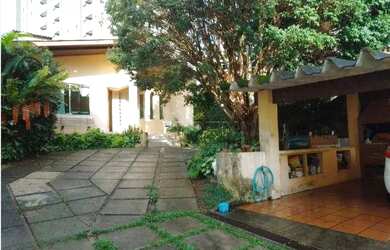 Imagem: O terreno possui 505m² de Área e está localizado em Vila