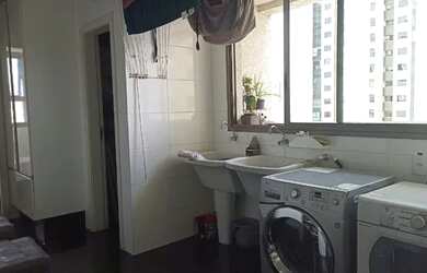 Imagem: O apartamento possui 4 Dormitórios, 5 Banheiros, 5 Vagas na