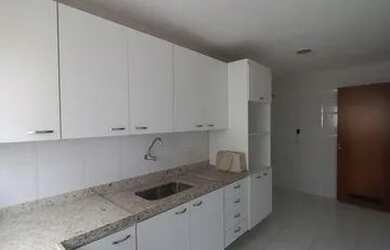 Imagem: O apartamento possui 3 Dormitórios, 3 Banheiros, 2 Vagas na