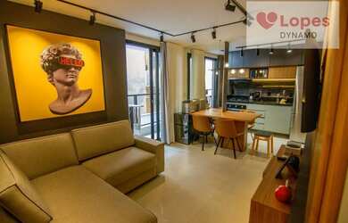 Imagem: O apartamento possui 2 Dormitórios, 2 Banheiros, 2 Vagas na