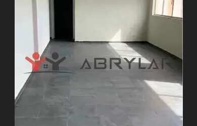 Imagem: O apartamento possui 3 Dormitórios, 1 Banheiro, 2 Vagas na