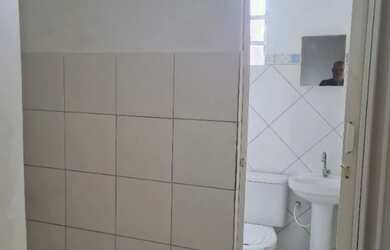 Imagem 4: Casa em Cajazeira 8, Setor B - defronte ao PROHOPE, com 2 quartos