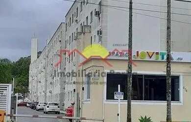 Imagem: O apartamento possui 2 Dormitórios, 1 Banheiro, 1 Vaga na garagem