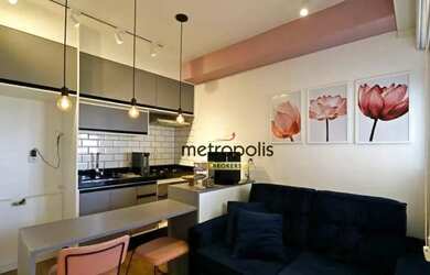 Imagem: O apartamento possui 2 Dormitórios, 1 Banheiro, 1 Vaga na garagem