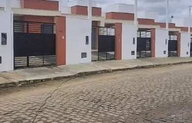 Imagem: A casa possui 2 Dormitórios, Imóvel novo e está localizado