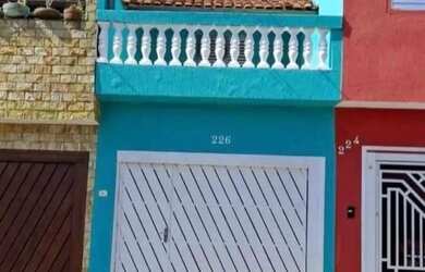 Imagem: A casa possui 2 Dormitórios, 1 Banheiro, 1 Vaga na garagem