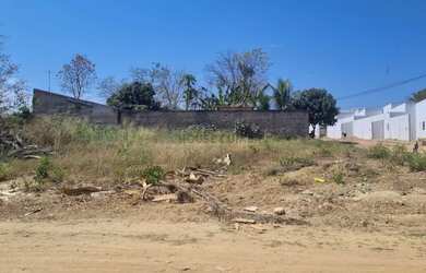 Imagem: O terreno possui 500m² de Área e está localizado em Ribeirão