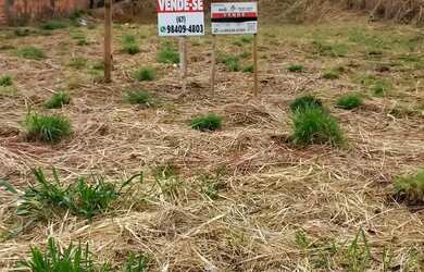 Imagem: O terreno possui 300m² de Área e está localizado em Parque