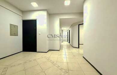 Imagem: O depósito possui 1 Vaga na garagem e 213m² de Área e está