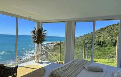 Imagem: A casa possui 3 Dormitórios, 4 Banheiros, 200m² de Área e