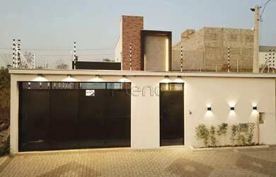 Imagem: A casa possui 2 Dormitórios, 3 Banheiros, 3 Vagas na garagem