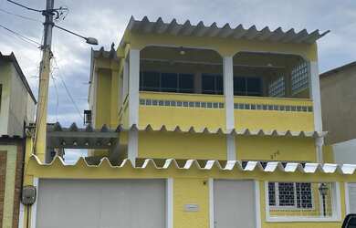 Imagem: A casa possui 3 Dormitórios, 4 Banheiros, 4 Vagas na garagem