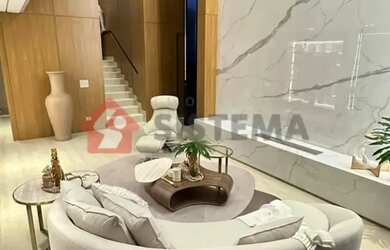 Imagem: A casa possui 4 Dormitórios, 5 Banheiros, 2 Vagas na garagem