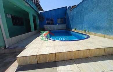 Imagem: A casa possui 5 Dormitórios, 5 Banheiros, 4 Vagas na garagem