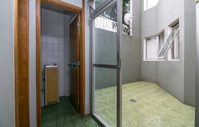 Imagem 7: Aqui você tem uma estrutura perfeita para o seu negócio  Uma clínica...