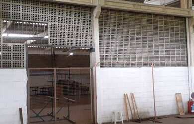 Imagem 4: Galpão com 2.400 m² mais área livre às margens da Rodovia BR 101 em...