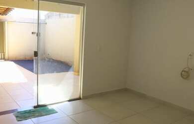 Imagem 3: Vendo Casa na Glória. 200m² de Área, 1 Vaga na garageme2 Dormitórios