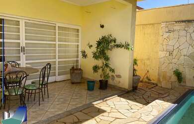 Imagem 1: RIBEIRÃO PRETO - Casa Padrão - ALTO DA BOA VISTA