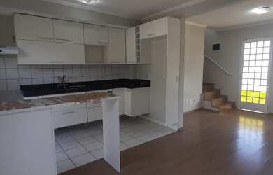 Imagem: A casa em condomínio possui 2 Dormitórios, 2 Banheiros, 1