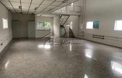 Imagem: O depósito possui 593m² de Área e está localizado em Chácaras