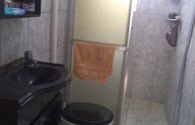 Imagem 6: Aluguel 750 reais, não paga Luz e nem condomínio