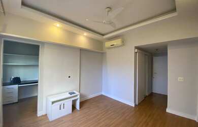 Imagem: O apartamento possui 2 Dormitórios, 2 Banheiros e 70m² de