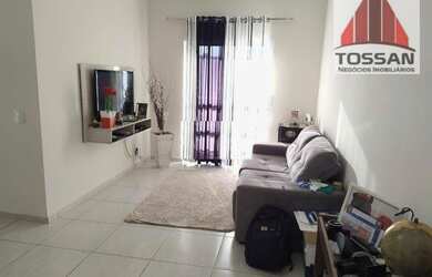 Imagem: O apartamento possui 2 Dormitórios, 1 Banheiro, 1 Vaga na garagem