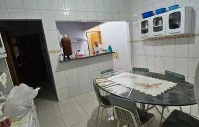 Imagem 4: Casa à Venda. 186m² de Área, 1 Vaga na garageme3 Dormitórios